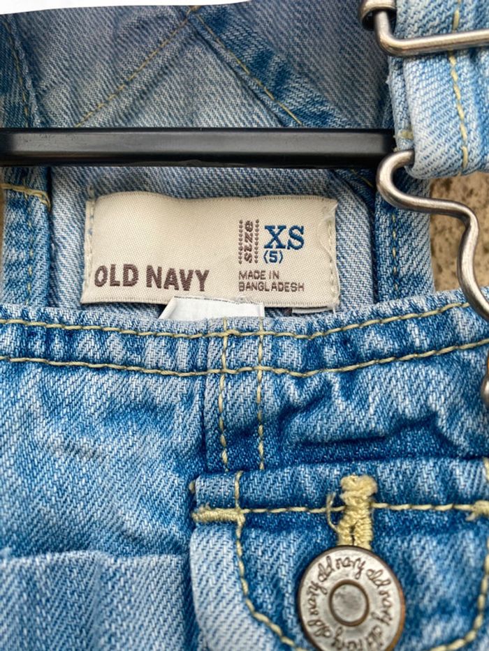 Très belle salopette jeans short - photo numéro 3