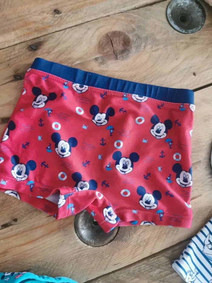 4 short de bain. - photo numéro 2