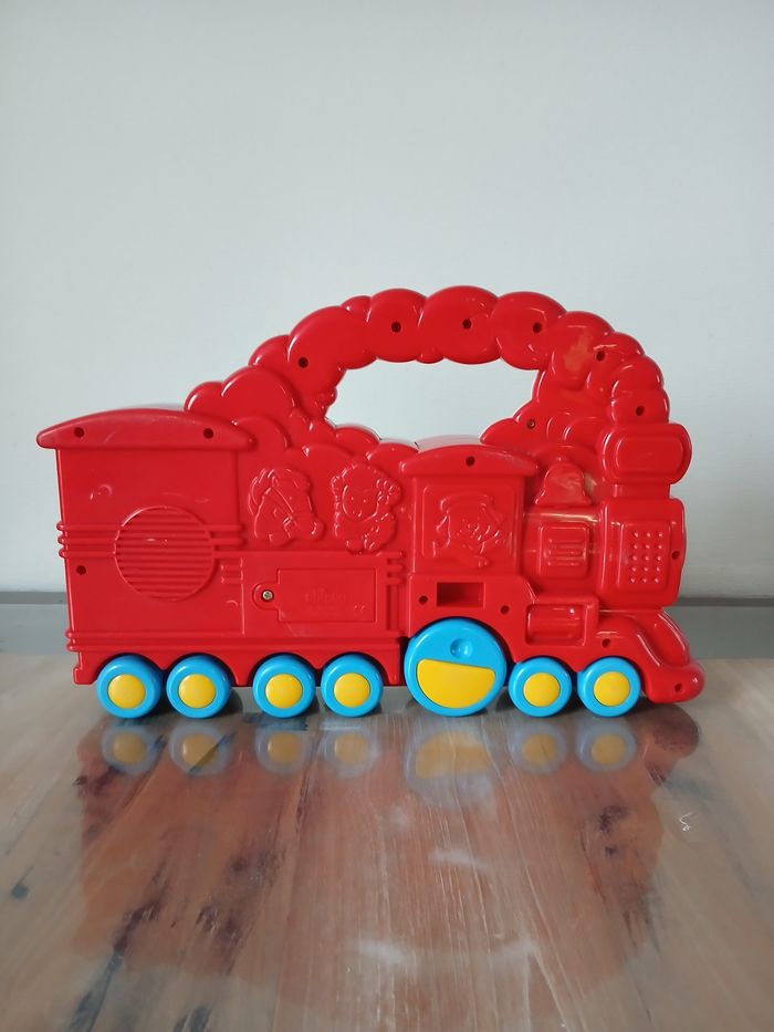 Train avec bruitage  Chicco - photo numéro 2
