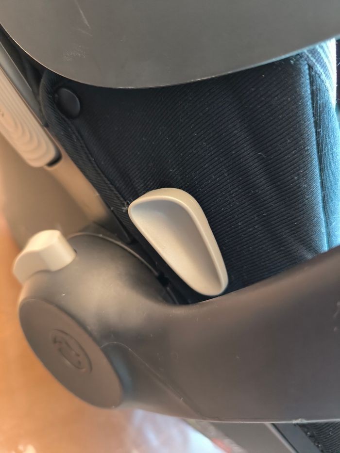 Cosy cybex Aton S2 isize - photo numéro 6