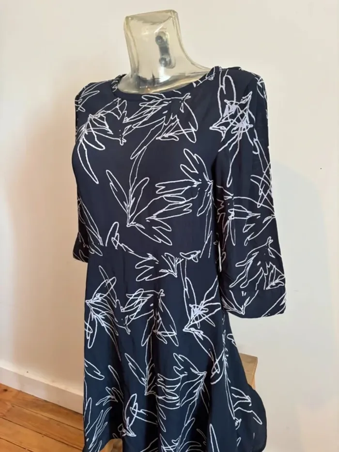 Robe Vila taille M - photo numéro 4