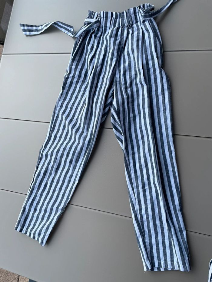 Pantalon rayé en lin