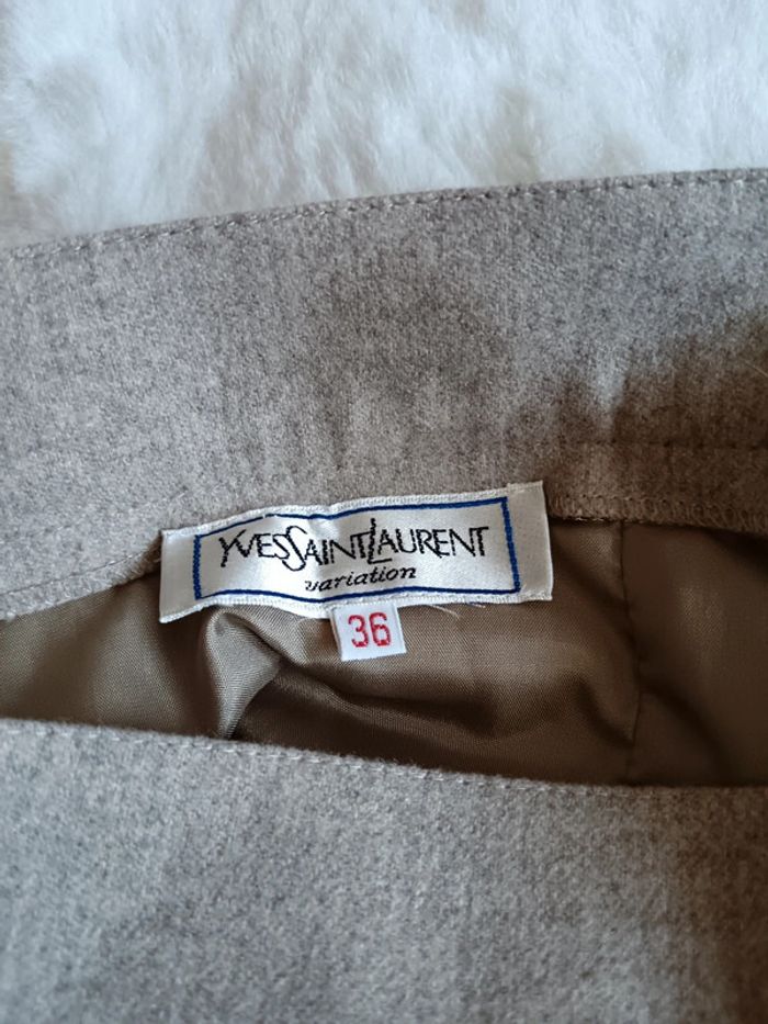 Jupe tailleur grise | Yves Saint Laurent | t. 36 - photo numéro 6