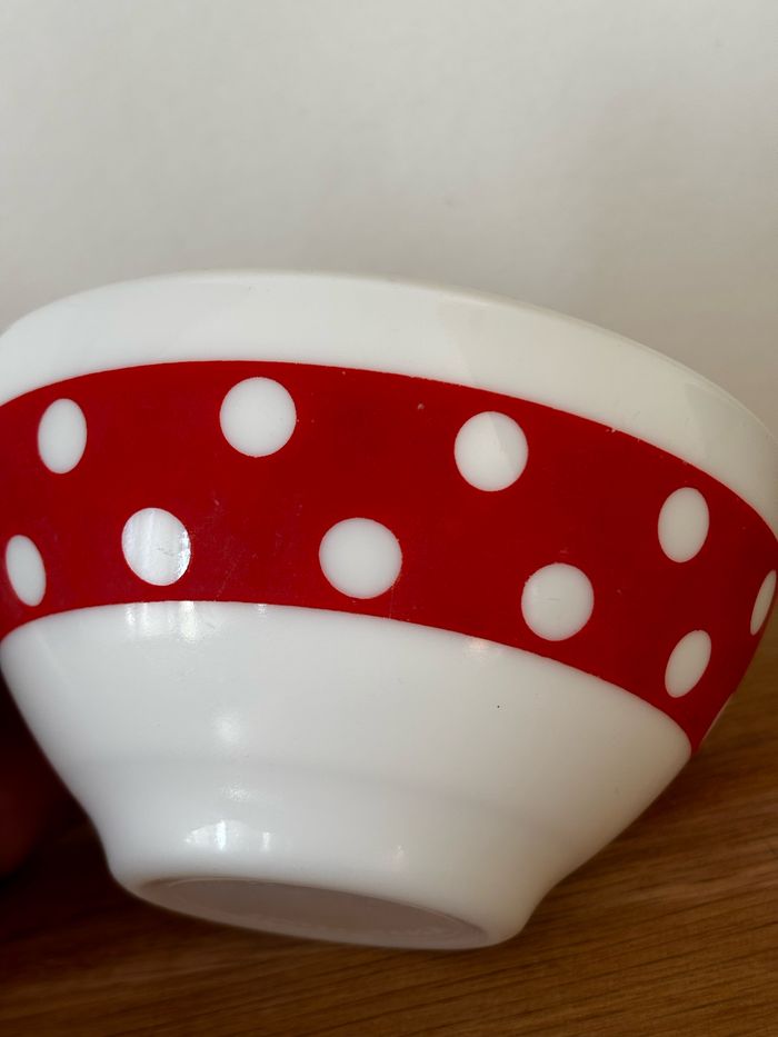 Vintage bol Arcopal Polka rouge avec défauts - photo numéro 4