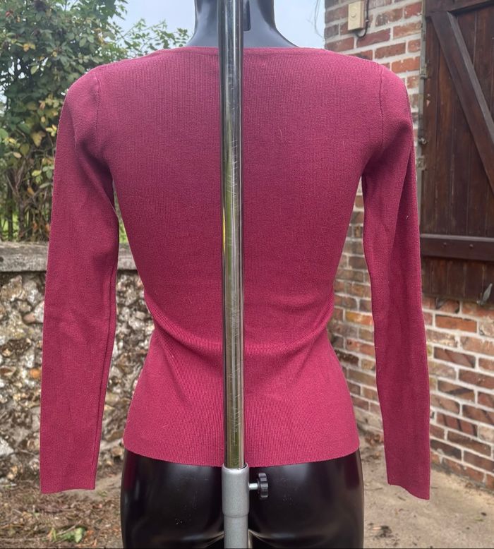 Pull fin bordeaux à découpes 💮Taille 36 - Impression - photo numéro 3