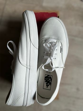 Vans chaussures neuves