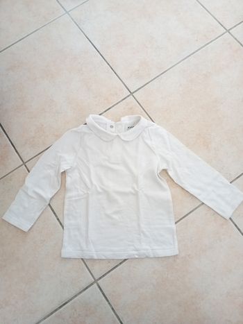 Manche longue col cœur blanc  18 mois