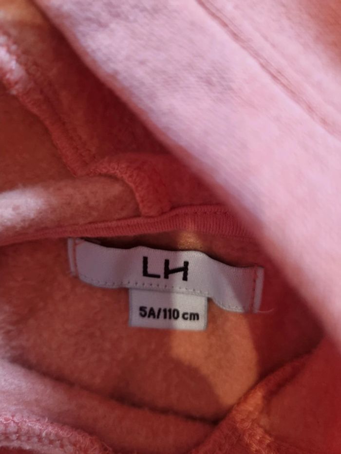 Sweat court - photo numéro 2