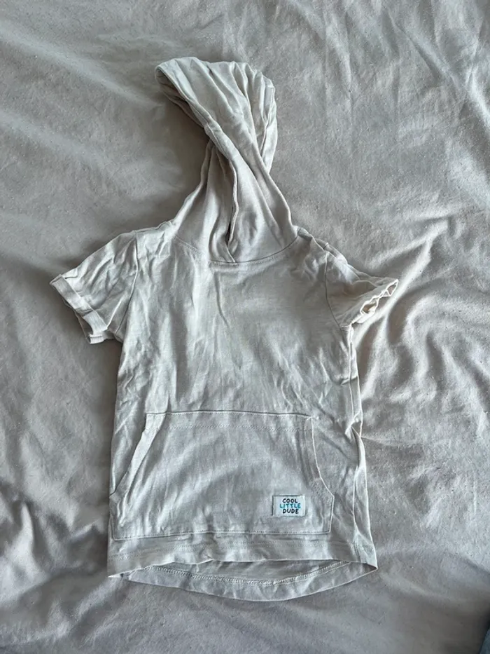 Teeshirt à capuche