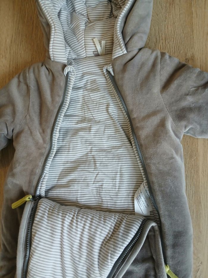 Combinaison 6 mois - photo numéro 2