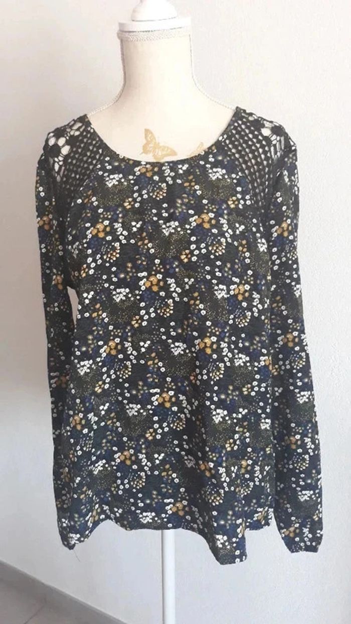 Blouse Mim toute neuve taille 40