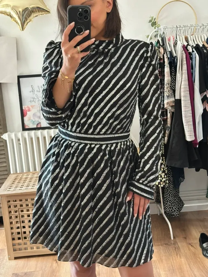 Robe Michael Kors noire et argentée taille 38 - photo numéro 2