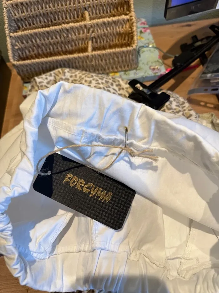 Très beau pantalon magique avec trèfle coloré et inscription mademoiselle doré - photo numéro 4