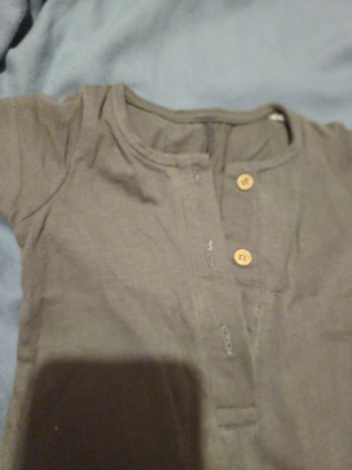 Bodies 6 mois - photo numéro 2