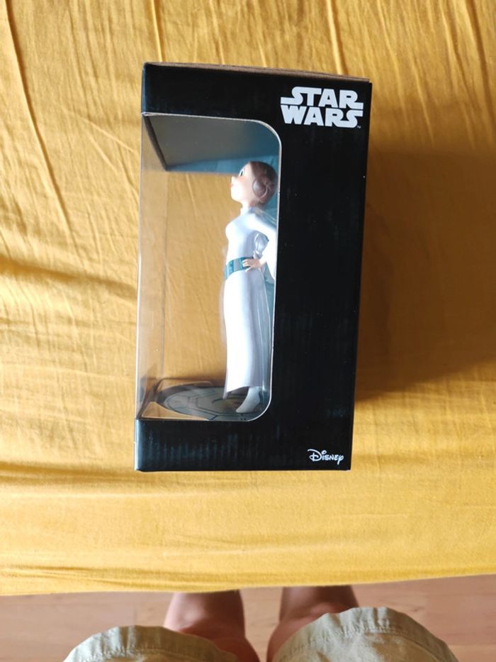Princess Leia Figurine Vinyl par Nidhi Chanani - Star Wars Women of the Galax - photo numéro 2