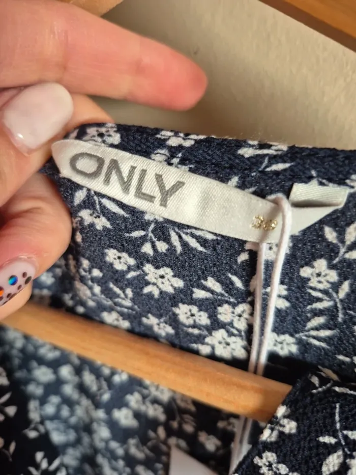 Blouse fluide marine neuve T38 only - photo numéro 3