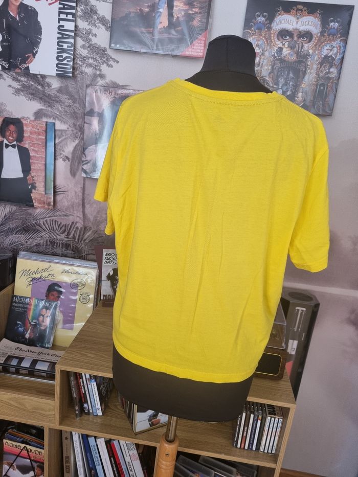T-shirt Jaune DisneylandParis - photo numéro 6