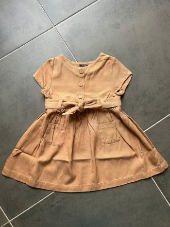 Robe manches courtes avec ceinture bébé fille Kiabi