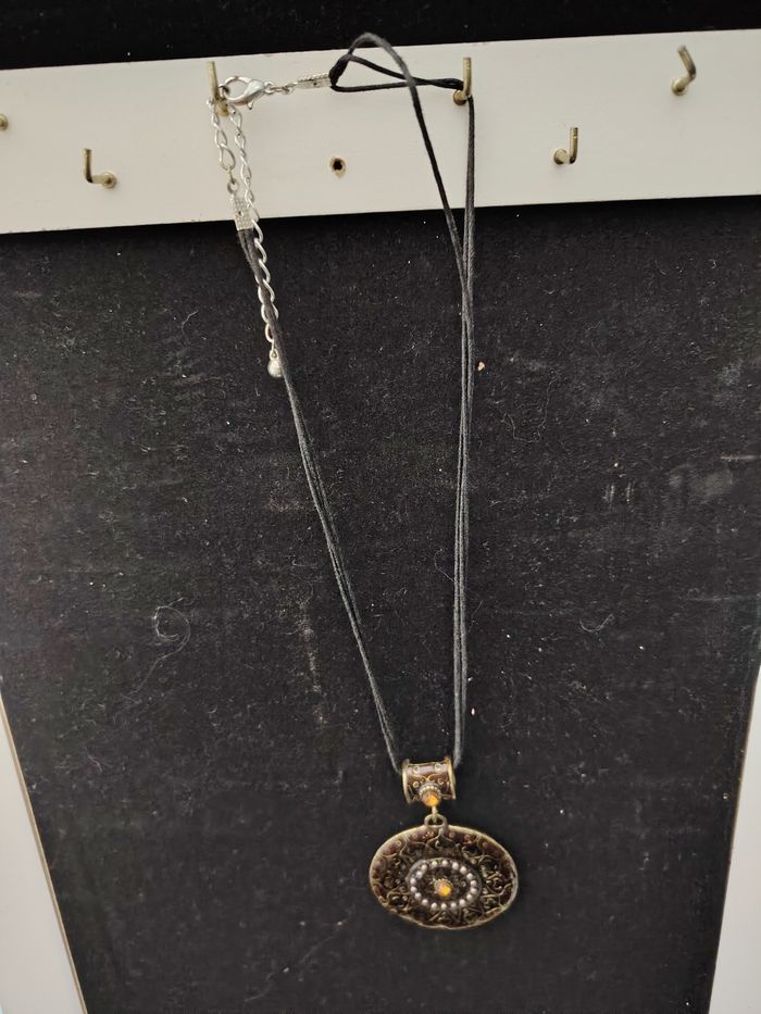 Collier fantaisie