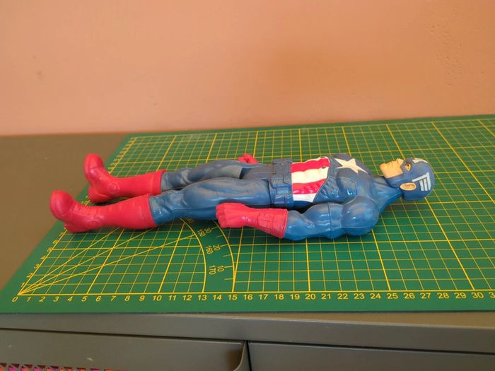 Figurine Marvel Captain America - photo numéro 3