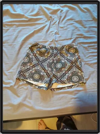 Short fille 11/12 ans