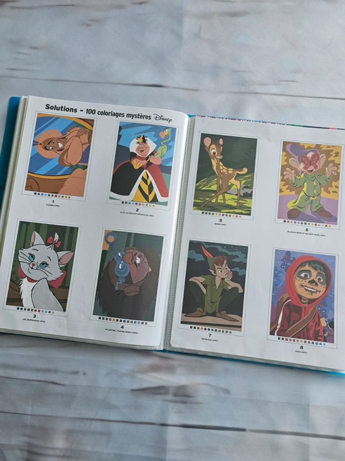 Livre coloriages mystères Disney - photo numéro 3