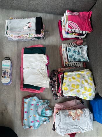 Lot de vêtements filles