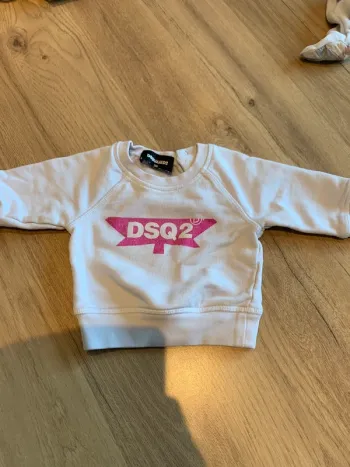 Pull dsquared2 taille 3 mois