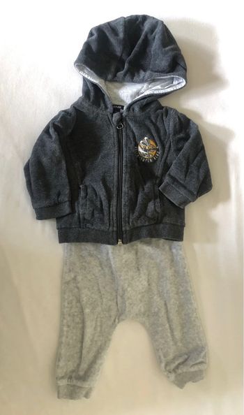 Ensemble veste capuche + pantalon taille 6 mois