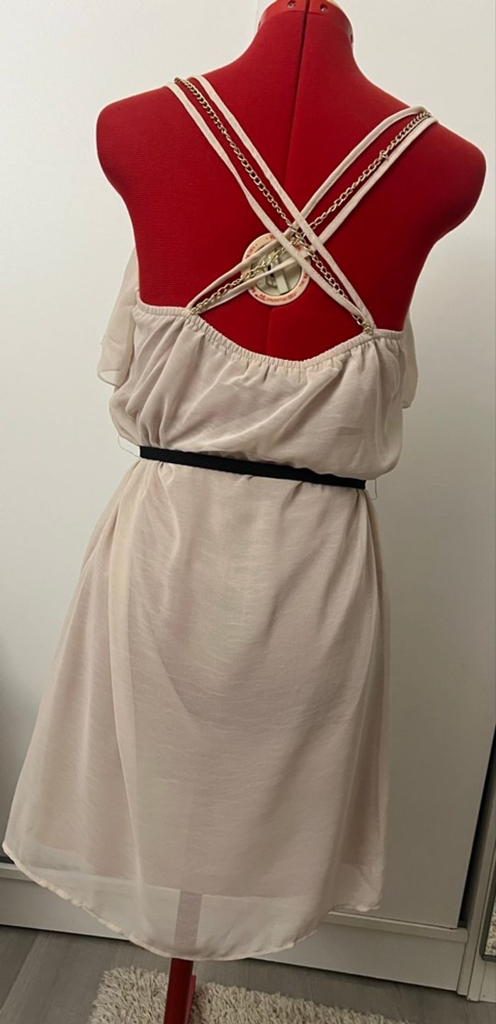 Robe à volants ceinturée beige TDC - photo numéro 9