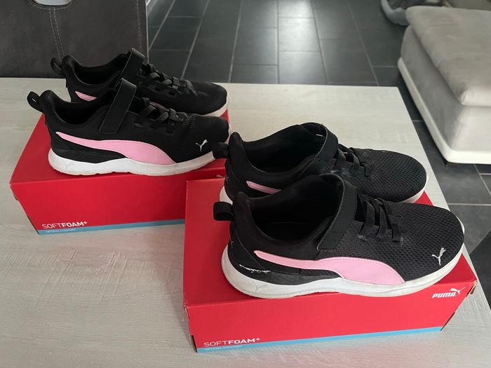 Lots 2 paires de baskets puma fille - photo numéro 3