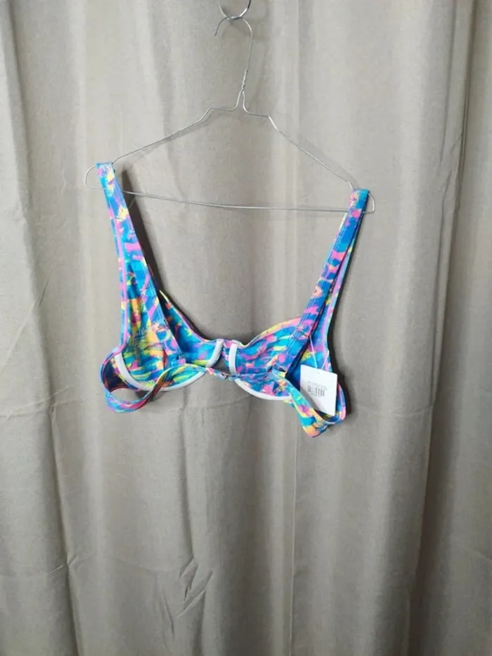 Haut de maillot de bain - photo numéro 4