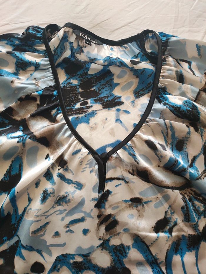 Jolie blouse motif papillon femme 42 M&Mode - photo numéro 3