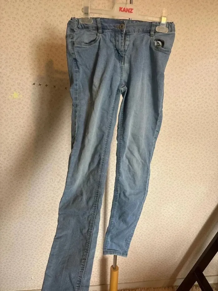Jeans taille 14ans marque gemo