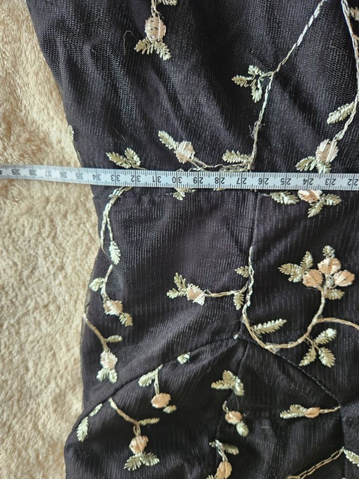 Robe dos nu brodée style pin-up Shein - photo numéro 9
