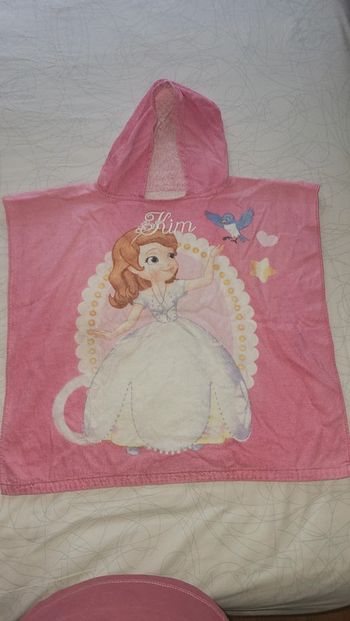 Cape de bain brodé Kim