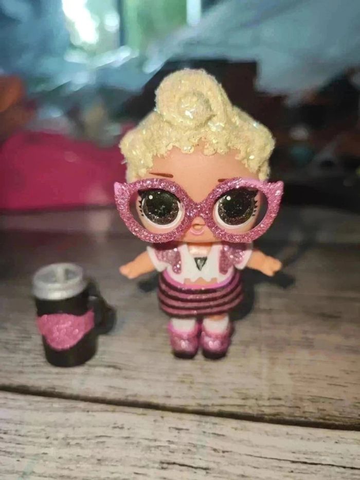 đL.O.L Surprise Doll Pink Baby Glitter SĂ©rie 2 - photo numĂ©ro 10