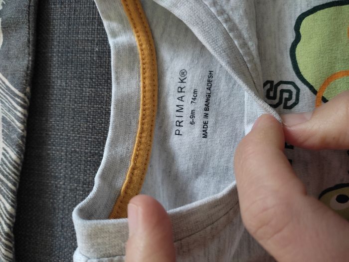 Lot tee-shirt 6/9 mois - photo numéro 2