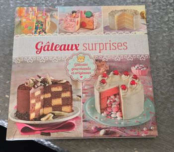 Livre gâteaux surprises