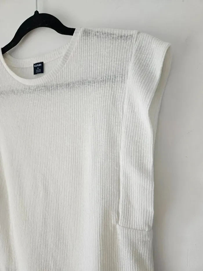 T-shirt blanc côtelé Kiabi taille 38/M - photo numéro 2