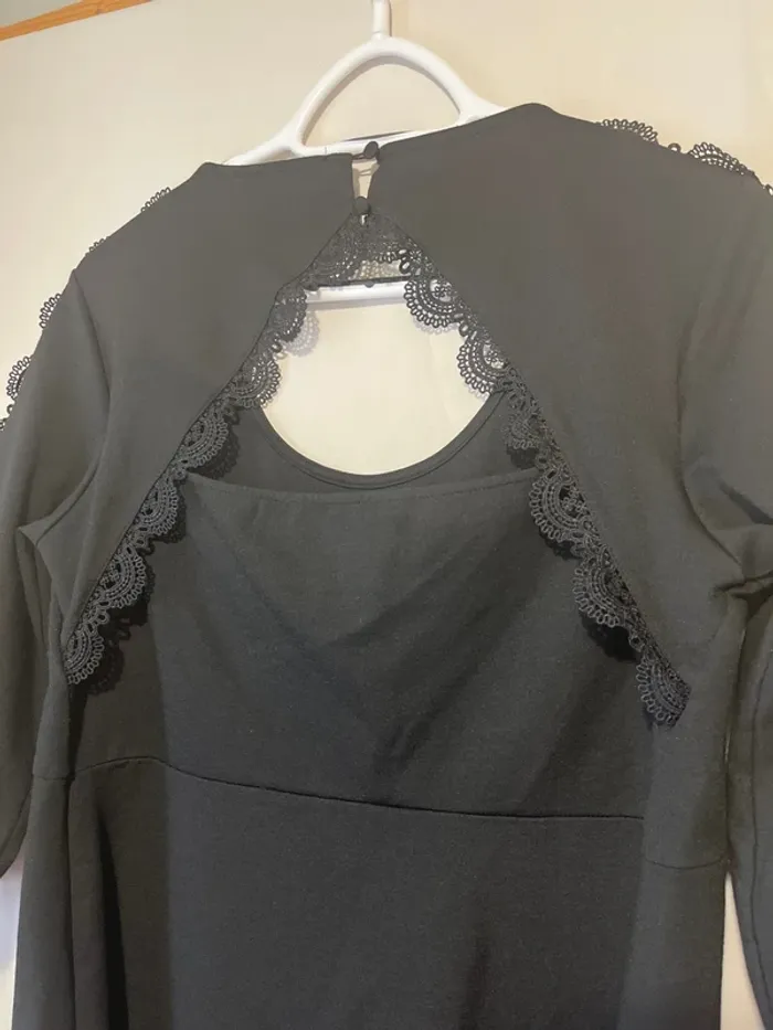 robe noire - photo numéro 6