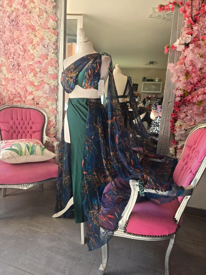 Tenue danse du ventre luxe taille L neuf avec étiquettes - photo numéro 3