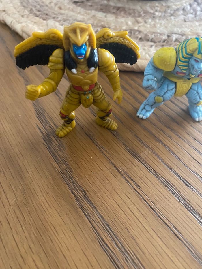 2 figurines Power ranger - photo numéro 2