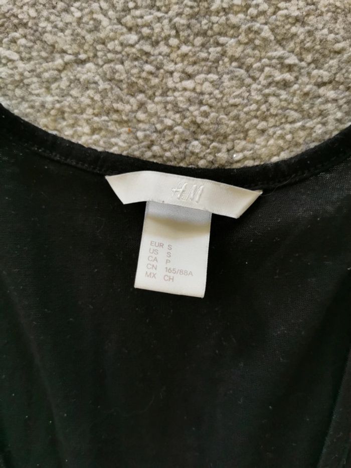 Tee-shirt noir H&M - photo numéro 2