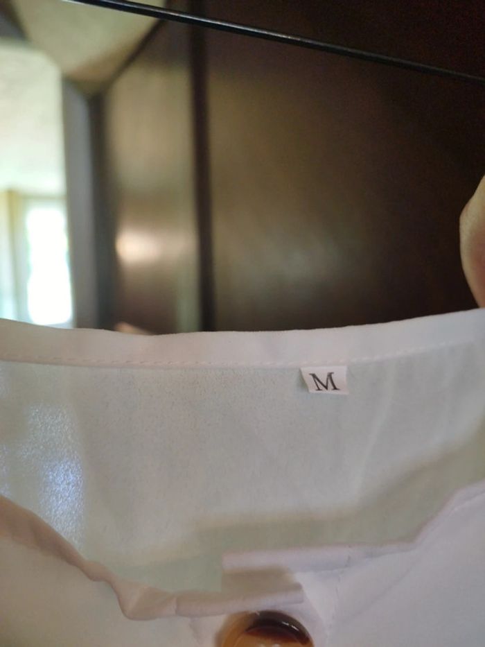 Top blanc manches ballon boutons vintage M/38 - photo numéro 7