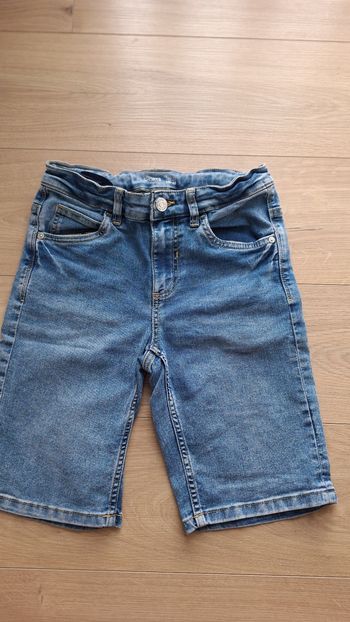 Jeans bermuda republic of denim 10/11 ans/146cm bleu clair avec élastique à l’intérieur pour serrer la taille 