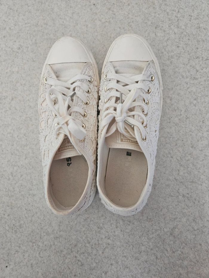 Converse dentelle - photo numéro 2