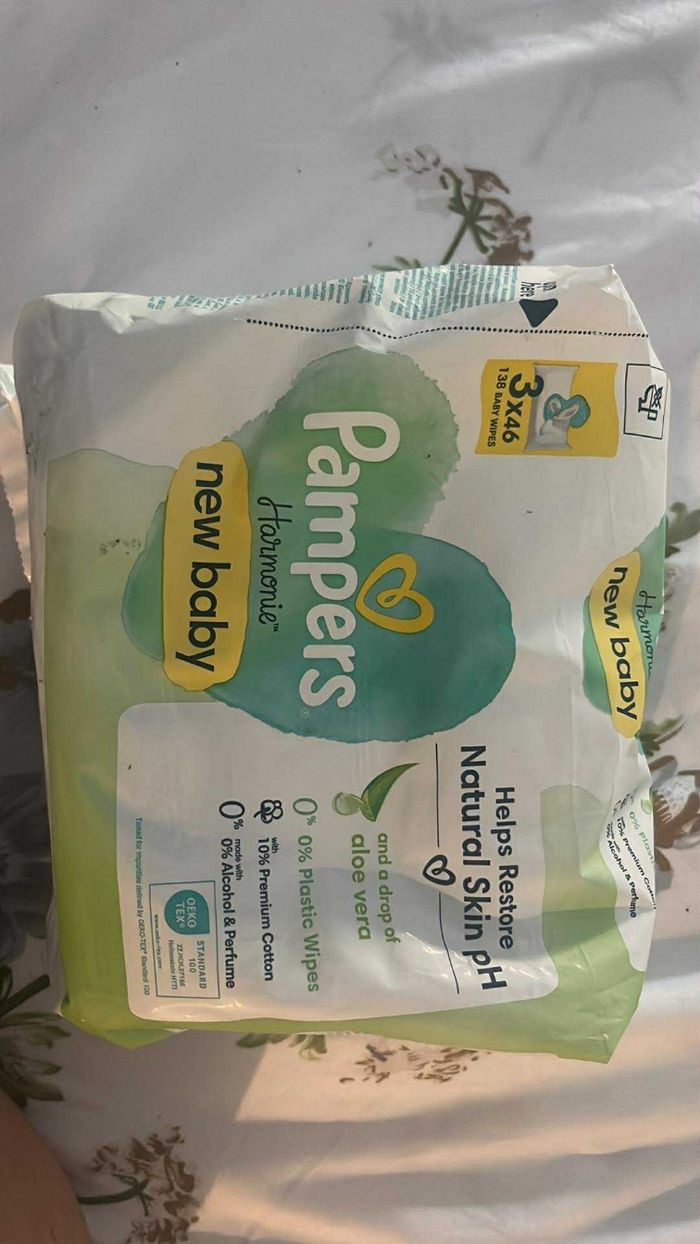 Lot de 3x46 lingettes Pampers Harmonie avec aloe vera
