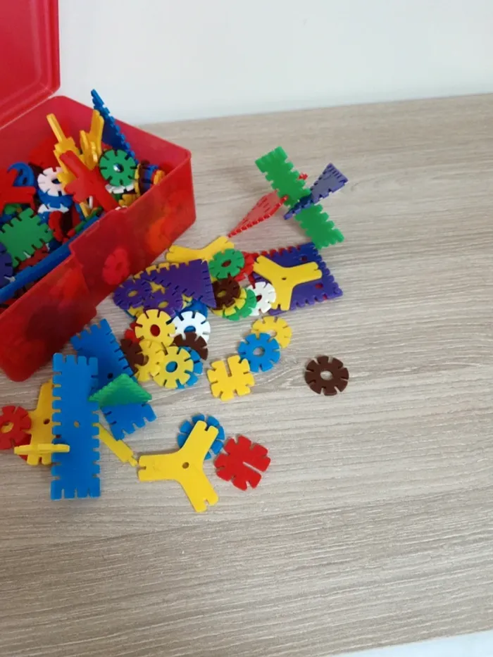 Boîte de jeux d'empiècements - photo numéro 2