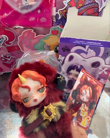 Skullpanda-sunshine shimmer